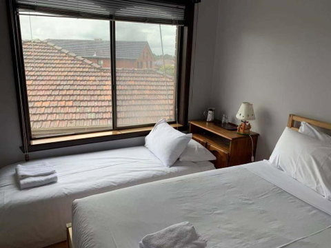 Thomastown Antique House Room 3 - Kempsey Accommodation 0