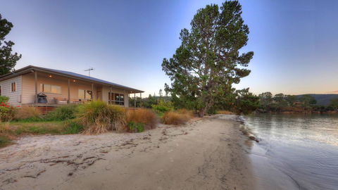 Tides Reach - Kempsey Accommodation 1