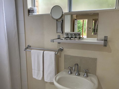 Tin Can Bay Motel - Kempsey Accommodation 2