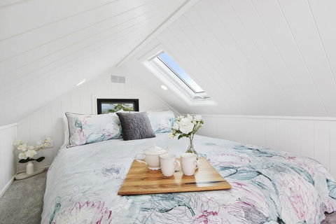 TINY HOME......BIG Views - Kempsey Accommodation 1