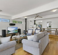 To The Beach - Kempsey Accommodation