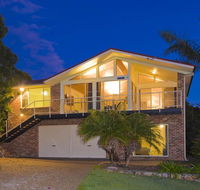 Tomaree 18 - Baybreeze - Shoal Bay - Kempsey Accommodation