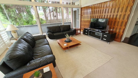 Toorak Luxury Living - Kempsey Accommodation 3