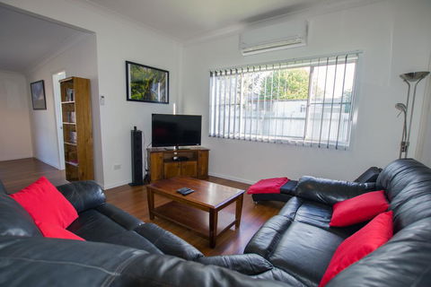Topaz Cottage - Kempsey Accommodation 2