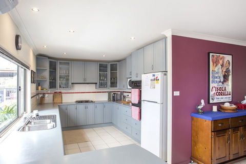 Torquay Drive 22 - Kempsey Accommodation 3