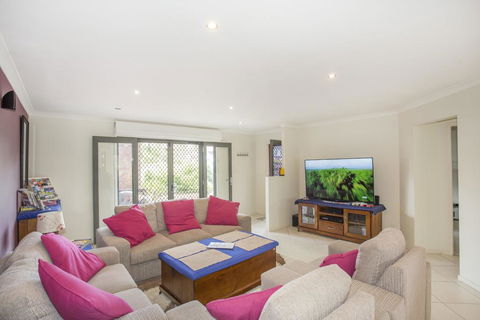 Torquay Drive 22 - Kempsey Accommodation 1