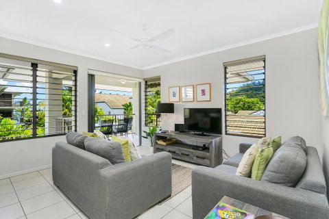 Tranquil Palms @ Trinity Beach - Kempsey Accommodation 1