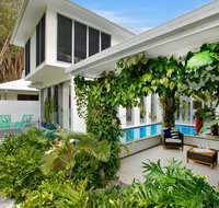 Tranquil Waters Luxury Retreat in Oceans Edge - Kempsey Accommodation