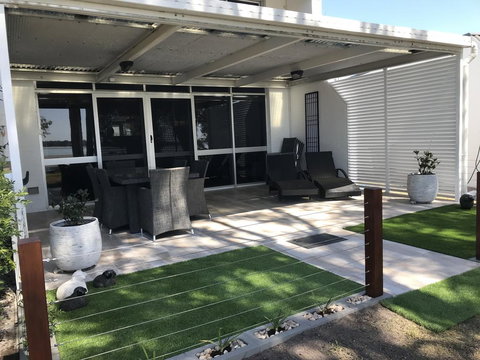 TREAT YOURSELF To Something Special! - Kempsey Accommodation 2