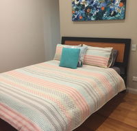 Treehouse Retreat - Kempsey Accommodation