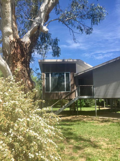 Treehouse Retreat - Kempsey Accommodation 3