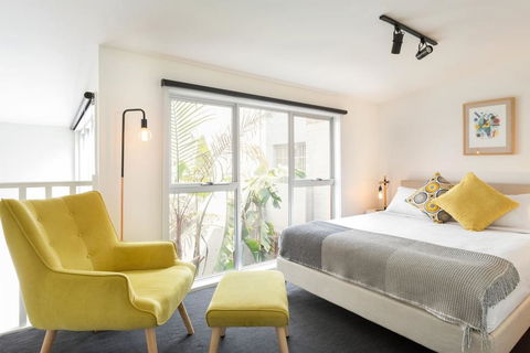 Trendy Loft Near Smith St. With Cosy Courtyard And Parking - Kempsey Accommodation 2