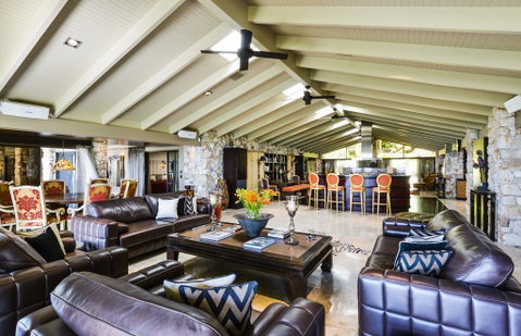 Trinity Beach Palace - Kempsey Accommodation 0