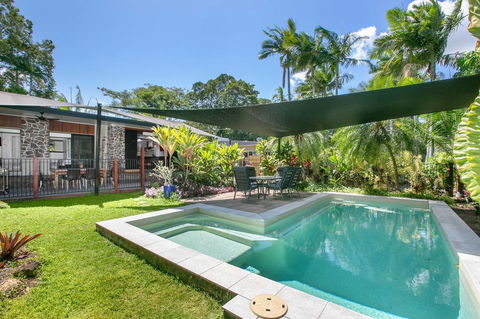 Tropical House, Pool And Extra Bungalow, 4 Bedrooms - Kempsey Accommodation 0