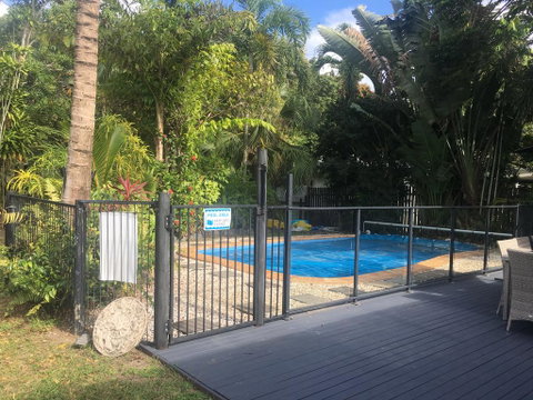 Tropical Private Open Space At Trinity - Kempsey Accommodation 2