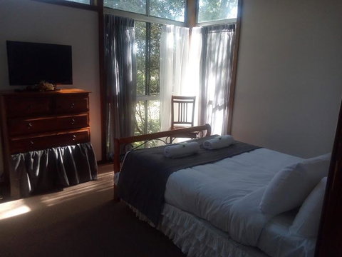 Twinkle Tree's Cottage - Kempsey Accommodation 2