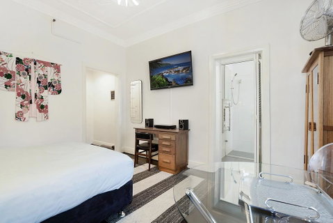 Unbeatably Located Art Deco Surry Hills Studio - Kempsey Accommodation 3