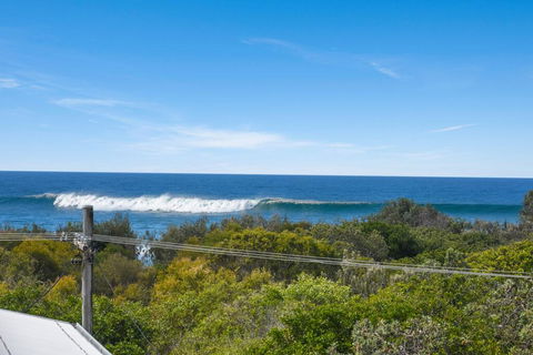 Unit 3 At 4 Pelican Street, Peregian Beach, Noosa Shire - Kempsey Accommodation 0