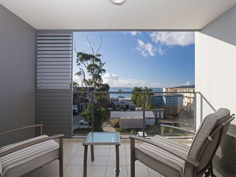 Unit 301 'The Shoal' 6-8 Bullecourt Street - Air Con, Walking To Local Shops & Beach - Kempsey Accommodation 0