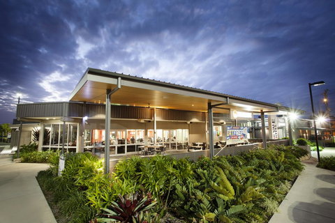 Vale Hotel - Kempsey Accommodation 0