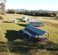 Valley Cabins By The Creek - Kempsey Accommodation