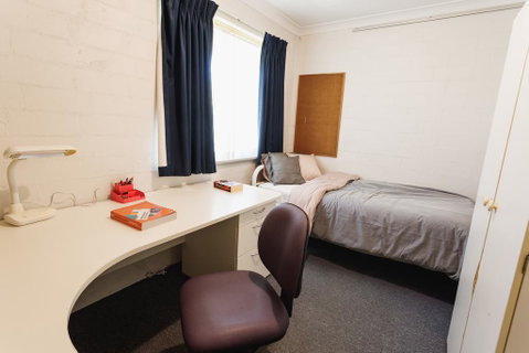 Vickery House 8 Bedroom Flat - Kempsey Accommodation 1