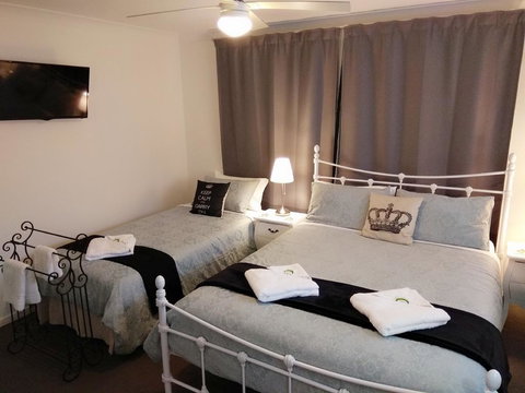 Victoria At Redcliffe Bed & Breakfast - Kempsey Accommodation 1