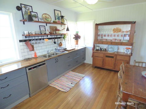 Victoria House - Kempsey Accommodation 2