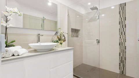 VIEWS AT MCCRAE..... - Kempsey Accommodation 0