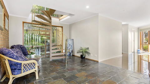 VIEWS AT MCCRAE..... - Kempsey Accommodation 3
