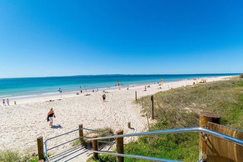 Views Of Moreton Island From Balcony At Beachside Haven Rickman Pde, Woorim - Kempsey Accommodation 3