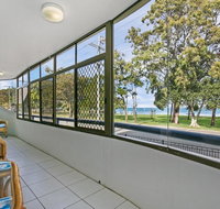 Views Pool Air Conditioning - Karoonda Sands Welsby Pde Bongaree - Kempsey Accommodation