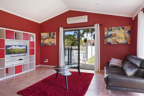 Village Drive 31 Ulladulla - Kempsey Accommodation 1