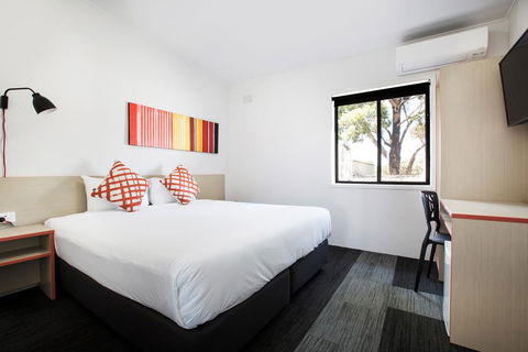Villawood Hotel - Kempsey Accommodation 0