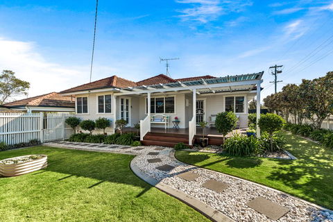 Viola House - Kempsey Accommodation 1