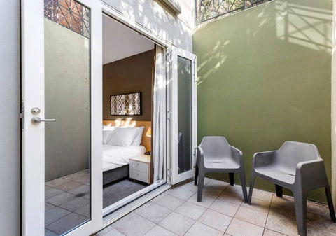 Walk To The MCG, The Tan, Botanic Gardens & Train - Kempsey Accommodation 2