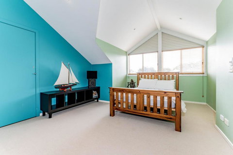 WALKIN' ON SUNSHINE - Kempsey Accommodation 2