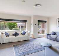 Walling-Clifton Gardens - backing onto golf course - Kempsey Accommodation