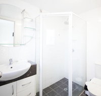 Warringa Surf Holiday Apartments - Kempsey Accommodation
