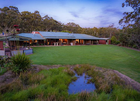 Waterfall Springs Retreat - Kempsey Accommodation 3