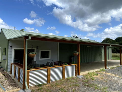 Waterfall Unit Farm Stay - Kempsey Accommodation 0