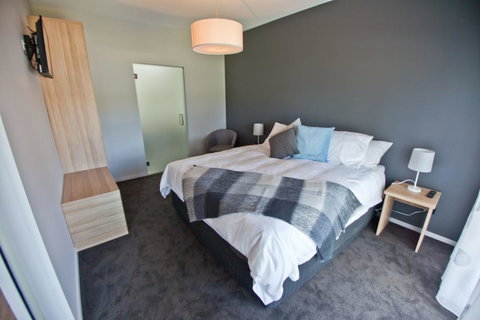 Waterfront Apartments - Kempsey Accommodation 3