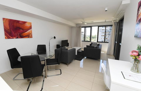 WATERFRONT DARWIN TROPICAL DELIGHT - Kempsey Accommodation 1