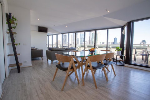 Flinders Luxury Penthouse - Kempsey Accommodation 0