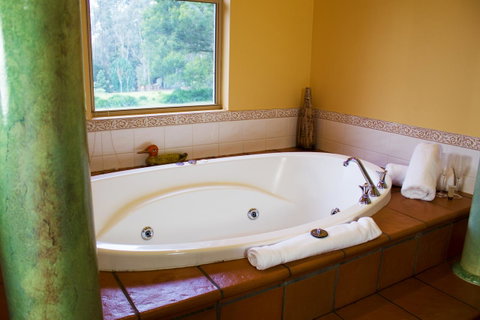Marwood Villas - Kempsey Accommodation 10