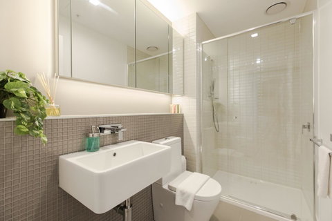 Plush 2BR CBD Apartment Near Southern Cross - Kempsey Accommodation 6