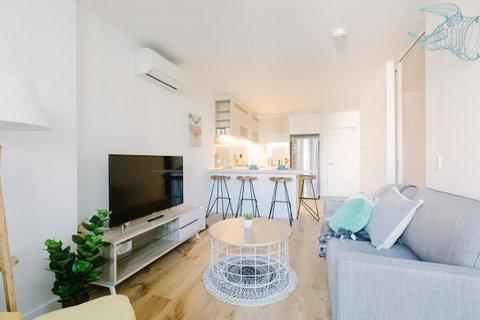 Plush 2BR CBD Apartment Near Southern Cross - Kempsey Accommodation 0