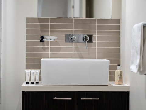 LittleStay Sutherland - 3 Bedroom Aptm - Kempsey Accommodation 22