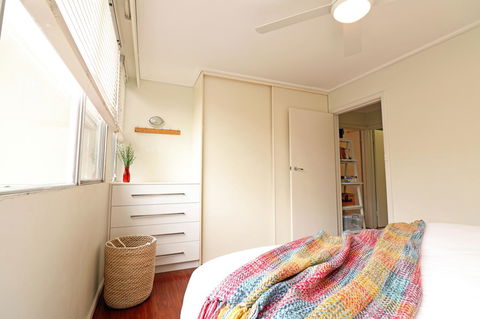 Colour Pop Fitzroy - 3 Bedroom Pet Friendly - Kempsey Accommodation 12