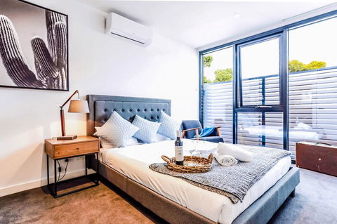 South Melbourne Short-stay Apartment - Kempsey Accommodation 0